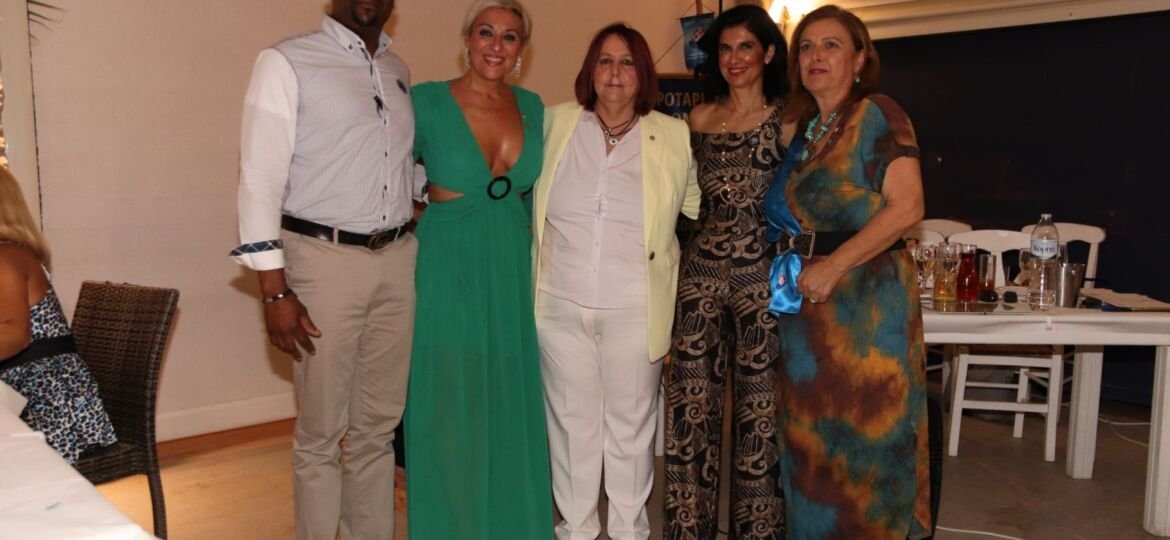 IMG-7fb95a2073bd8fd195ee331da174e5d9-V