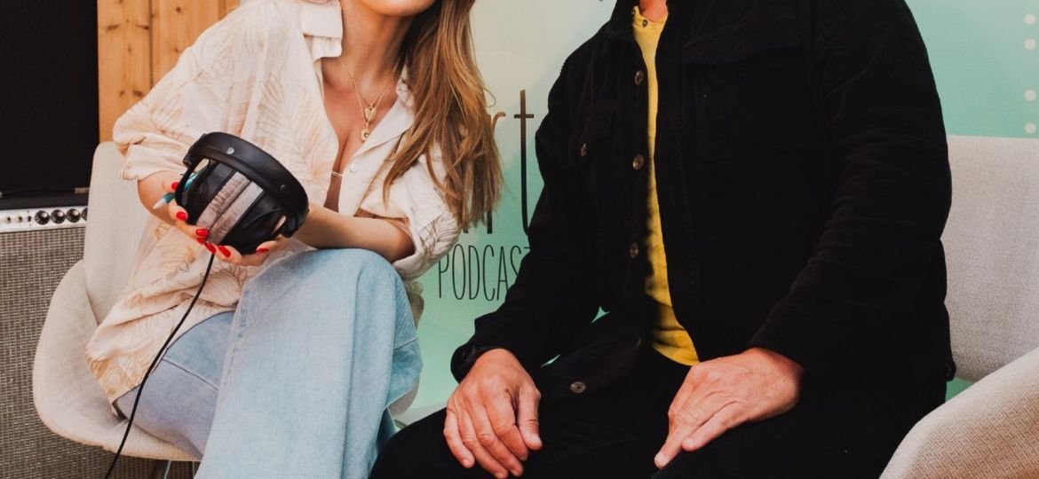 «Το θέατρο είναι ωραίο, είναι όμως και δύσκολο» τονίζει με ειλικρίνεια ο Λαέρτης Μαλκότσης καλεσμένος της Γιώτας Τσιμπρικίδου στο #159 Artpodcast.