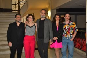 Η Συνέντευξη Τύπου και η συνάντηση με τη Nia Vardalos με αφορμή την παράσταση «ΜΙΚΡΑ ΟΜΟΡΦΑ ΠΡΑΓΜΑΤΑ» που ξεκινά στις 16 Μαΐου στο Θέατρο Παλλάς.