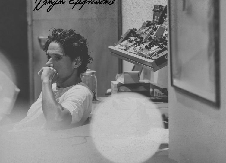 «Πληγή έμπνευσης»: Ο Πάνος Βλάχος στο νέο album του
