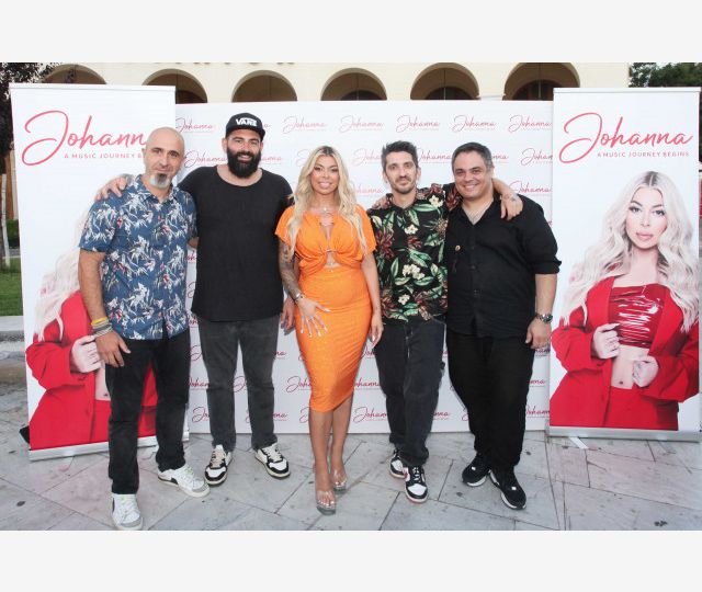 H Johanna μάγεψε τη Θεσσαλονίκη, που την ανέδειξε, σε μια ξεχωριστή μουσική βραδιά με διεθνή vibes στην καρδιά της πόλης.