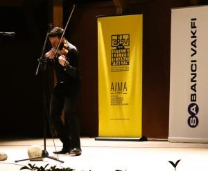 Ο Ιωάννης Νίκολης στο Διεθνές Φεστιβάλ Κλασικής Μουσικής του Αϊβαλί στην Τουρκία!