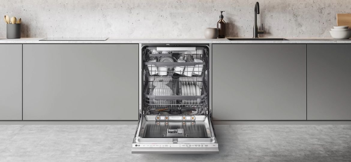 Καθαρά πιάτα με ένα πάτημα – χάρη στα πλυντήρια πιάτων LG