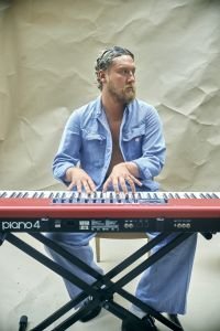 Yellow Days: το μελαγχολικό φως της βρετανικής soul-pop στην Αθήνα - Κυριακή 30 Νοεμβρίου