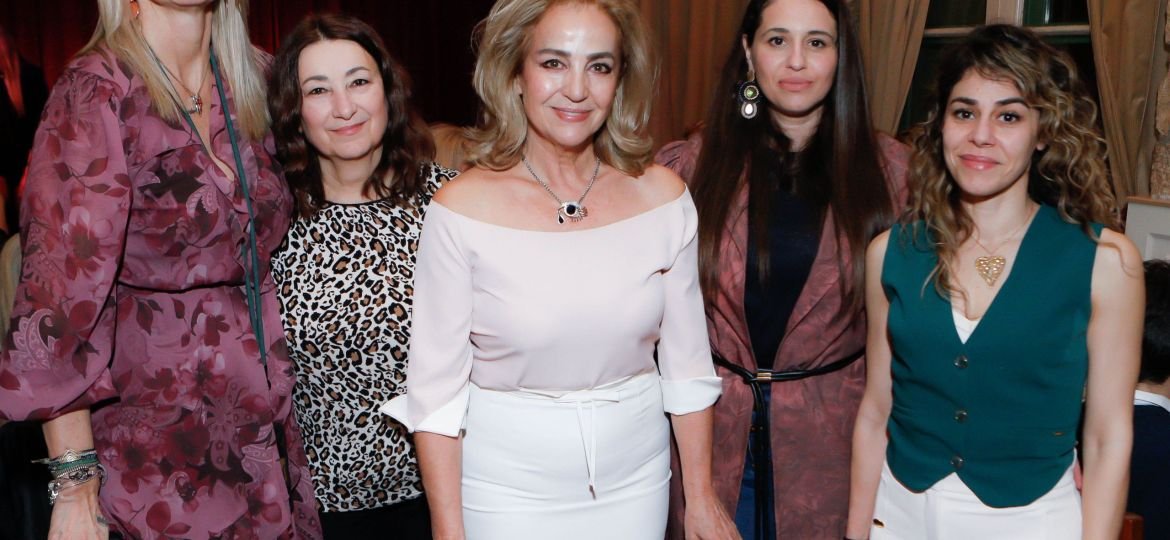 Το Ανθρωπιστικό Σωματείο «Giverson Φως», πραγματοποίησε την κοπή της πίτας του στο Bar-Restaurant, Lux Athens.