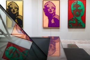 «Je t’aime»: Η νέα εντυπωσιακή έκθεση του Μάνου Ιωαννίδη στη Δημοτική Πινακοθήκη Λάρισας