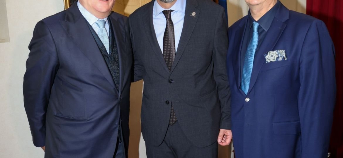 «Βασιλικόν Ημερολόγιον» του Αναστασίου Γ. Καδδά, κυκλοφορεί από τις Εκδόσεις Φερενίκη!