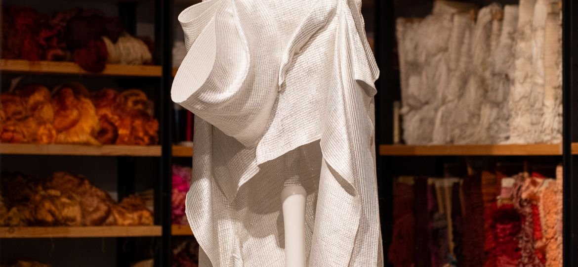 Denise Ελευθερίου: Με μεγάλη επιτυχία τα εγκαίνια της έκθεσης «ΝΗΜΑΤΩΝ ΕΝΔΥΜΑ» στο Μουσείο Μπενάκη,Νηματουργία ΜΕΝΤΗΣ-ΑΝΤΩΝΟΠΟΥΛΟΣ