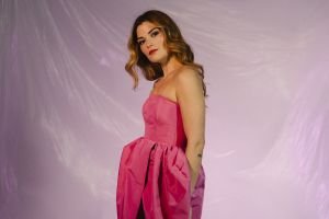 “Φεύγω Μακριά” από την Μαρία Κουτσουρλή