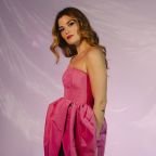 “Φεύγω Μακριά” από την Μαρία Κουτσουρλή