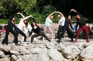 _MG_2573 Η πρωτοβουλία εστίασε στην ενίσχυση της ανθρώπινης σύνδεσης, της ενσυναίσθησης για ψυχική ευεξία σε φυσικό περιβάλλον. Το σωματείο συνεχίζει τις δράσεις του προάγοντας την ολιστική υποστήριξη του ανθρώπου και την αξία της συλλογικότητας. Ευχαριστούμε την Αντιπεριφερειάρχη Άλσων Πάρκων κ Υγείας Ζώων Ρίτα Πικρού Μωραϊτάκη που μας τίμησε με την παρουσία της.