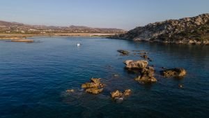 8 Laguna Coast - Το ελληνικό πρότυπο βιώσιμου τουρισμού μας ταξιδεύει στο χρόνο και στο μύθο.