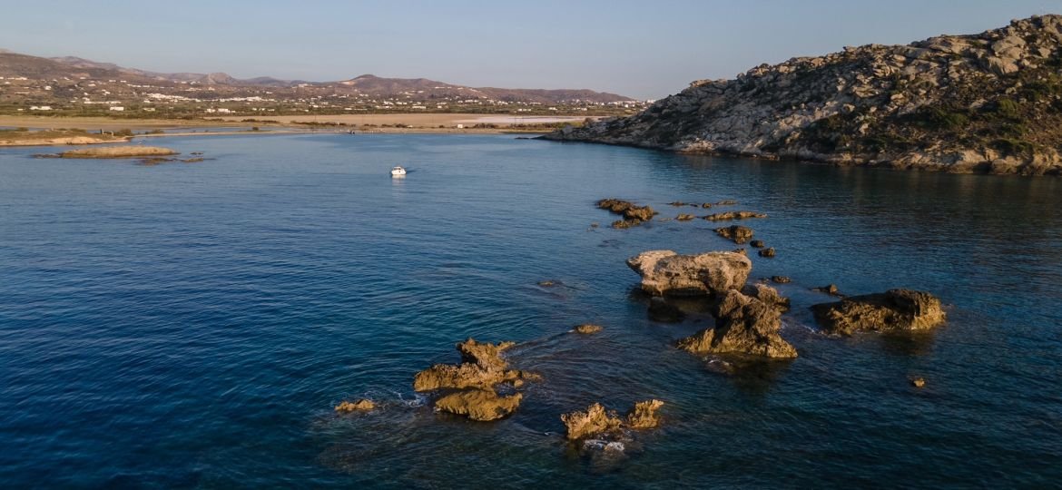 Laguna Coast - Το ελληνικό πρότυπο βιώσιμου τουρισμού μας ταξιδεύει στο χρόνο και στο μύθο.