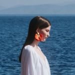 Under the Mediterranean Sun: Η νέα συλλογή της Katerina Makriyianni εμπνέεται από το φως της Μεσογείου